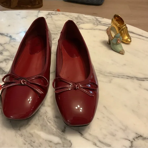 Cider Red Patent Leather Flats - Picture 1 of 4